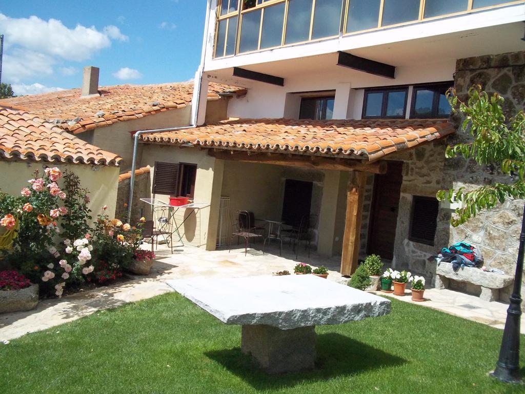 Casa Rural La Esmeralda Наварредонда-де-Гредос Номер фото